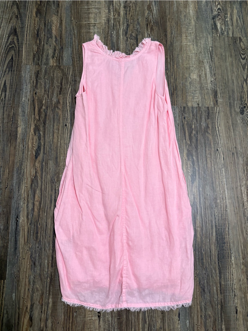 Tommy Bahama Women’s Dress $15.00 Size Small Only Worn Once bought in Hawaii - Picture 6 of 8